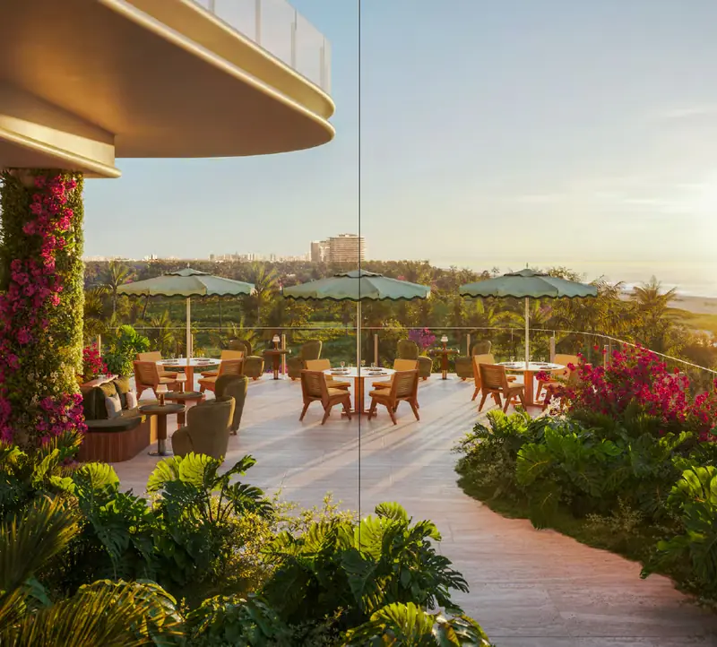 Garden terrace dining